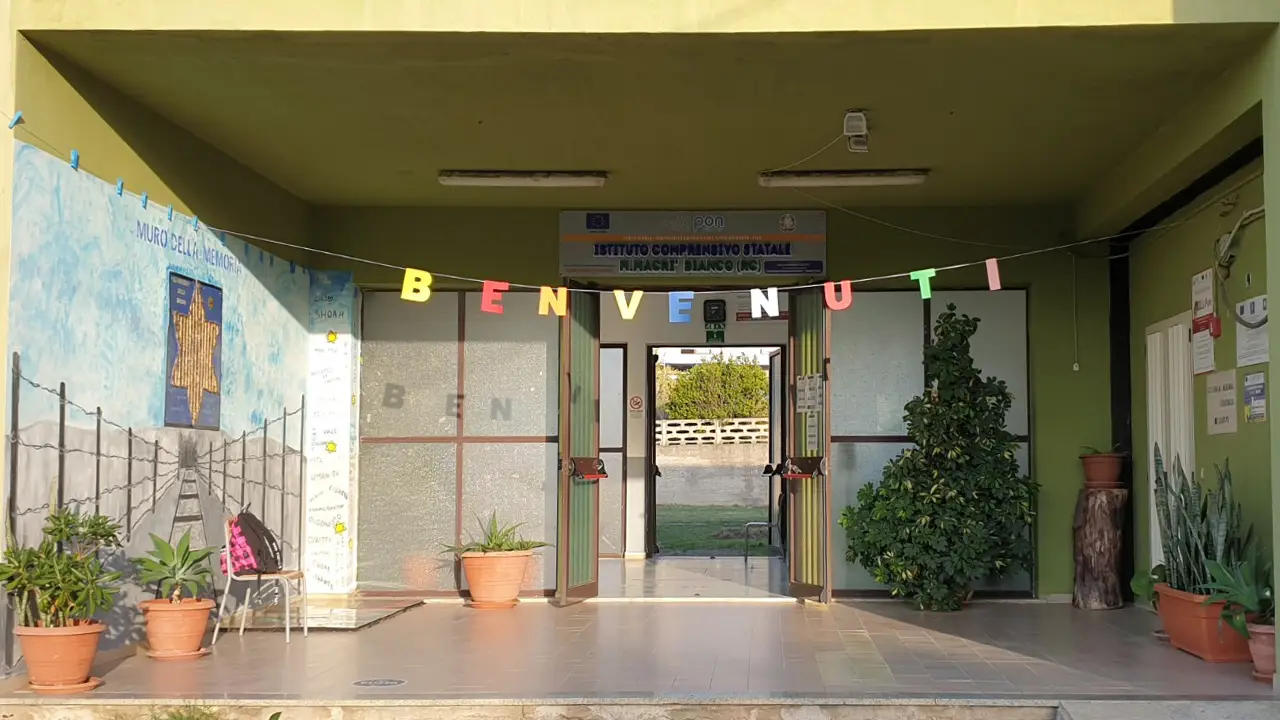 BIANCO - school photo 1 showing facilities in BIANCO