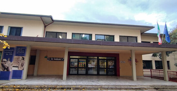 "G.MARCONI" - school photo 1 showing facilities in SCANDICCI
