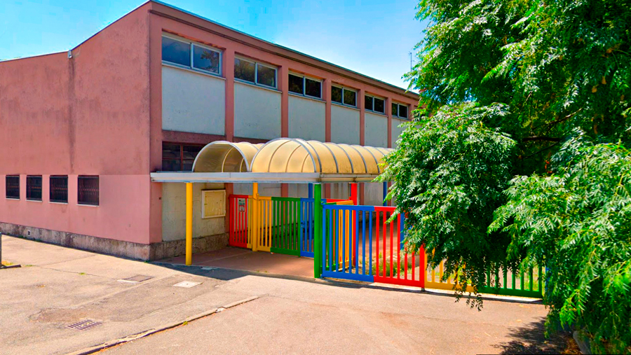 CARLO URBANI - MUGGIO' - school photo 1 showing facilities in MUGGIO'