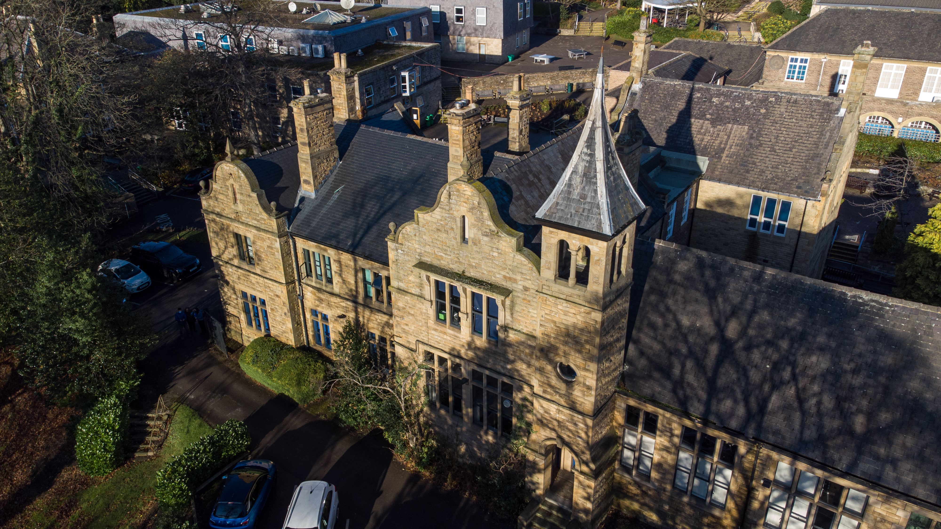 Dronfield Henry Fanshawe School school building and campus in Dronfield